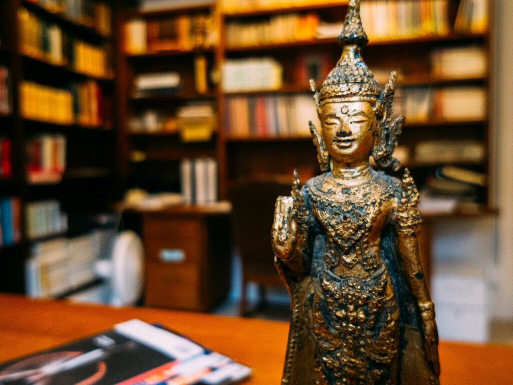 Library Buddha